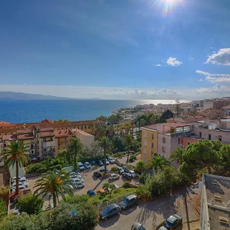 2 Pieces Avec Parking A Ajaccio - Fr-1-61-474 *
